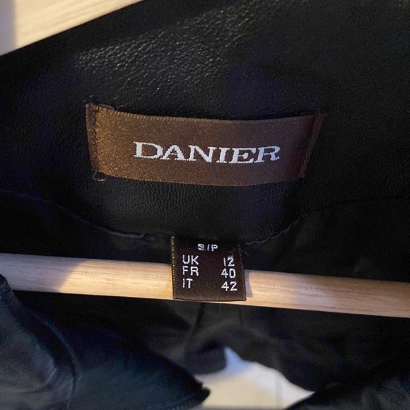 Black Leather Jacket Size Small - Picture 2 of 4